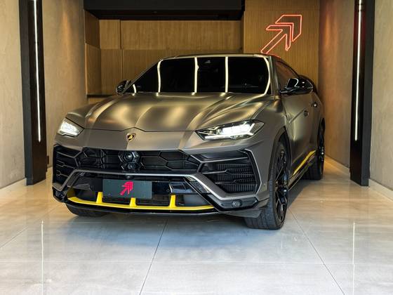 LAMBORGHINI URUS 4.0 V8 TURBO GASOLINA LP650-4 AUTOMÁTICO LAMBORGHINI URUS 4.0 V8 TURBO GASOLINA LP650-4 AUTOMÁTICO